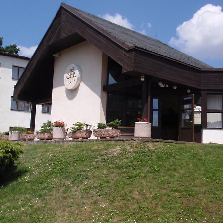 Hotel Astra Тухловице Экстерьер фото